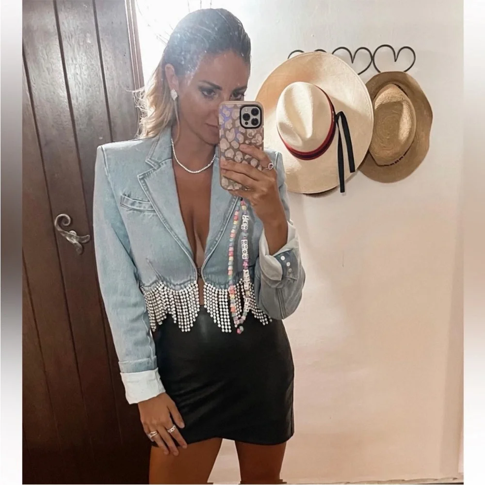 ⚡️⚡️AREA Scalloped Embellished Cropped Denim Jacket in Pale Blue, Size 4,NWT - Picture 6 of 17